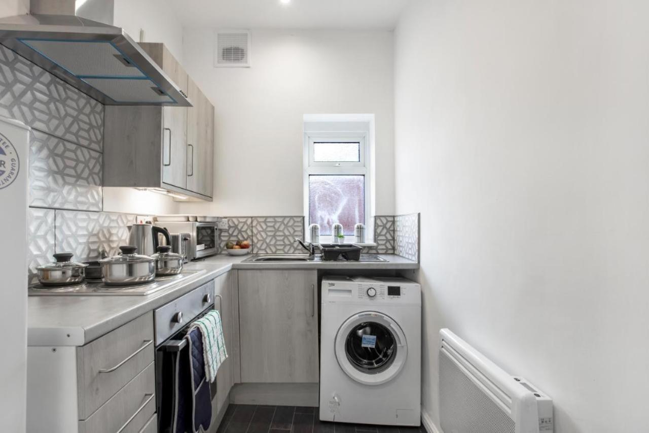 Bloomfield Apartment *